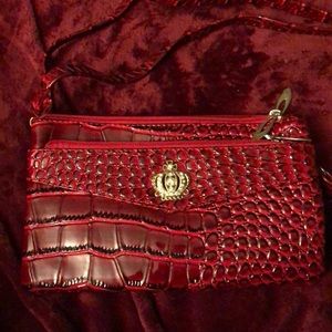 Red Vegan Leather Purse. Crocodile Skin Style. Lots of Compartments! NWOT.